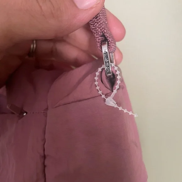 Lululemon mauve purple Crossbody Bag - Picture 7 of 11